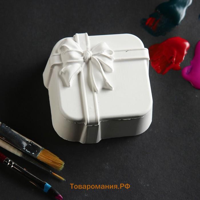 Шкатулка с крышкой для росписи гипс «Фигурка с бантом», 7.5×7.5×3 см